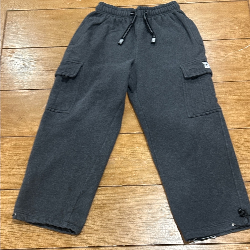 Proclub Men's Heavyweight Cargo Sweatpants, size medium, Charcoal